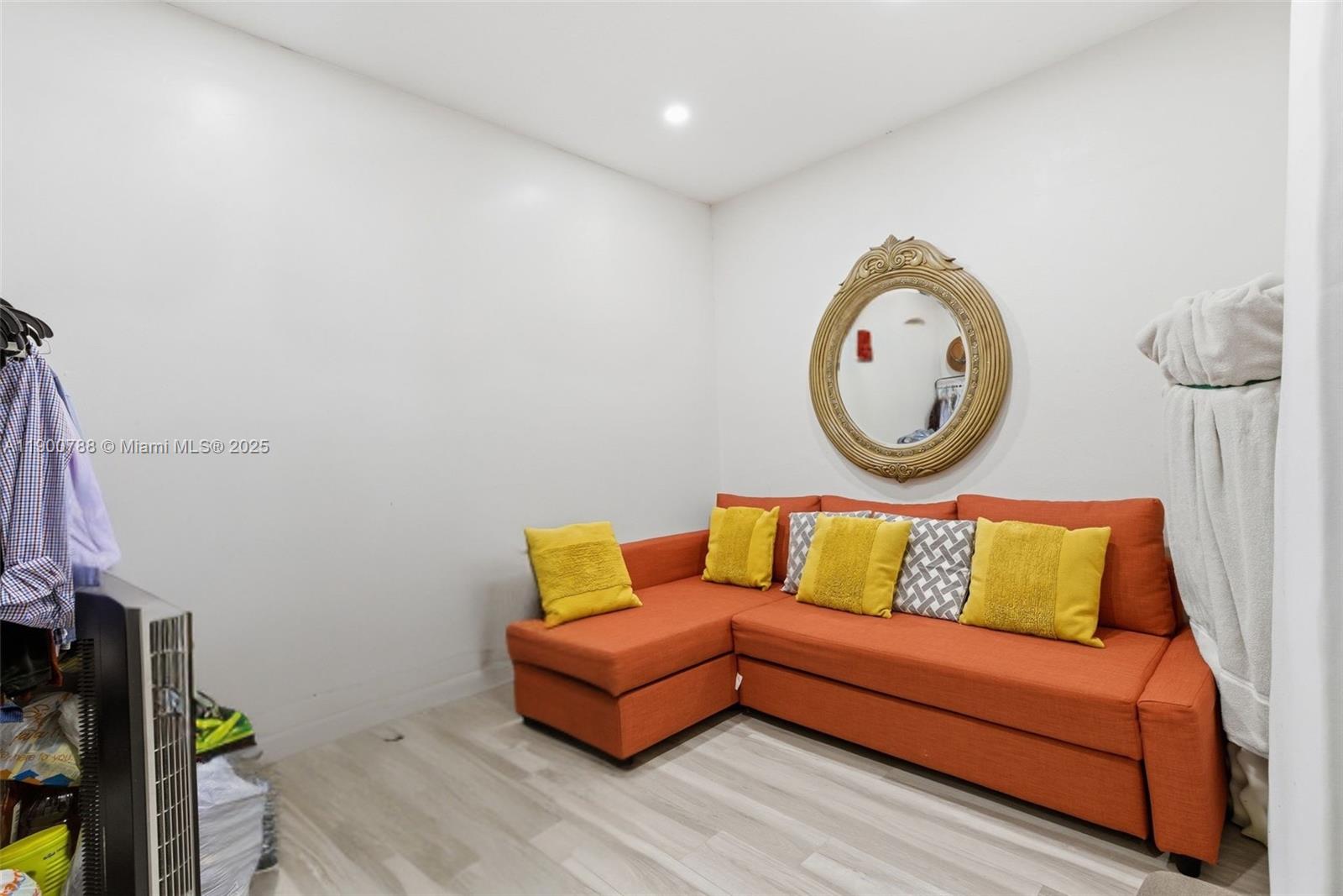 MAHOGANY ISLE HOMES CONDO - Residential