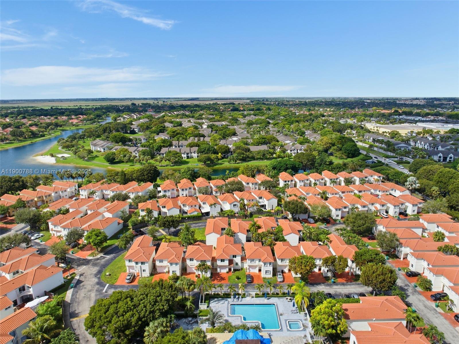 MAHOGANY ISLE HOMES CONDO - Residential