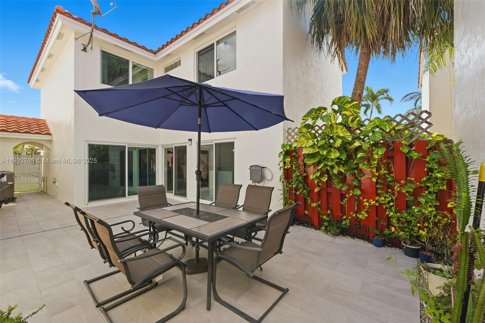 MAHOGANY ISLE HOMES CONDO - Residential