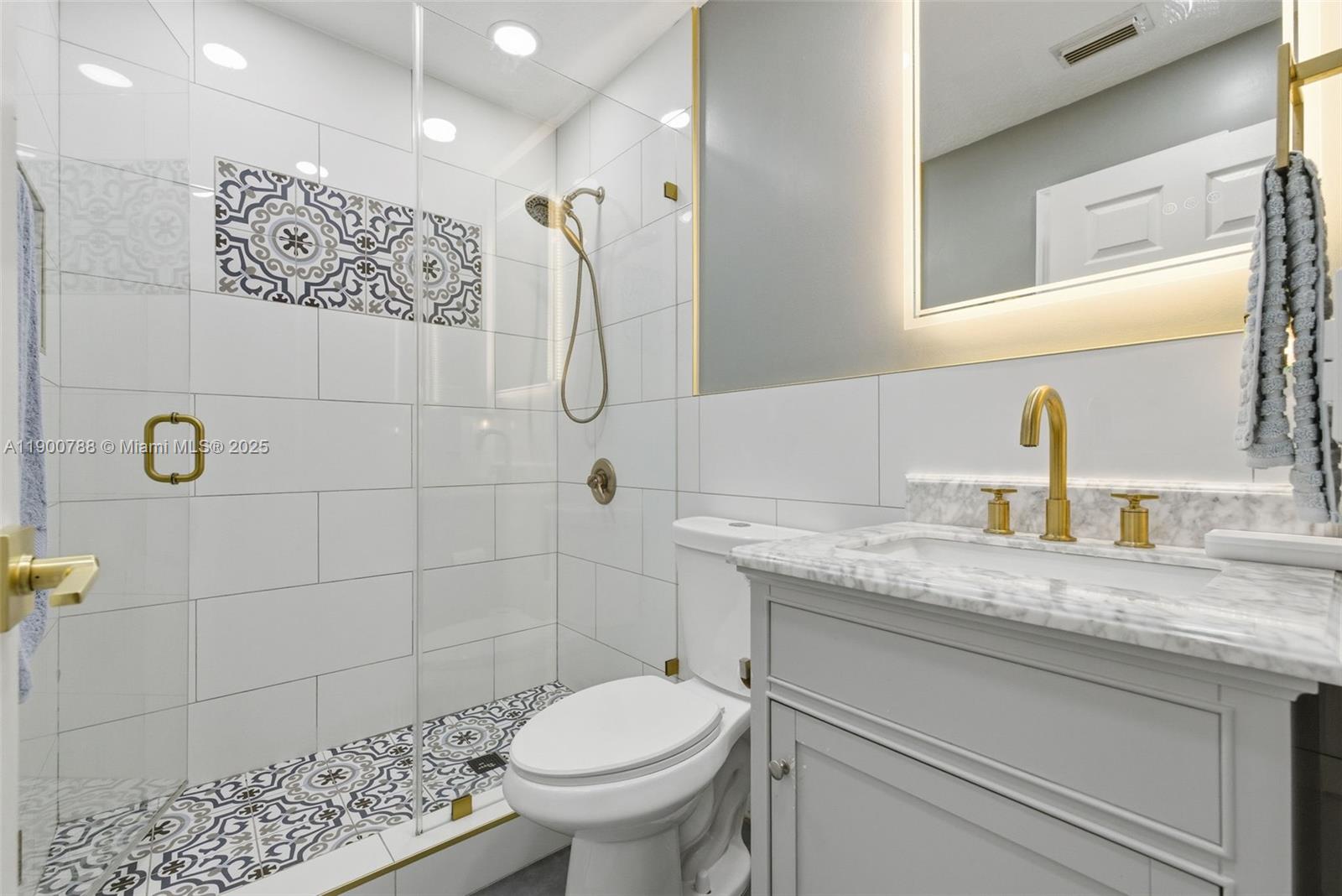 MAHOGANY ISLE HOMES CONDO - Residential