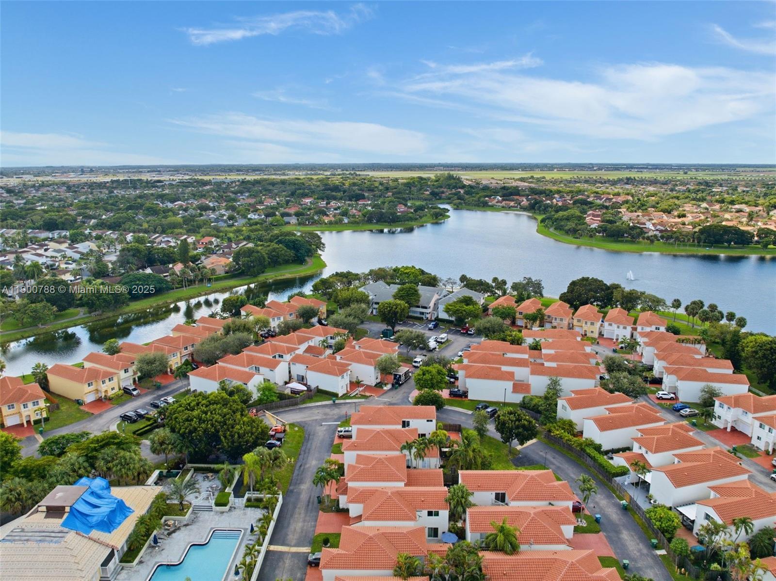 MAHOGANY ISLE HOMES CONDO - Residential