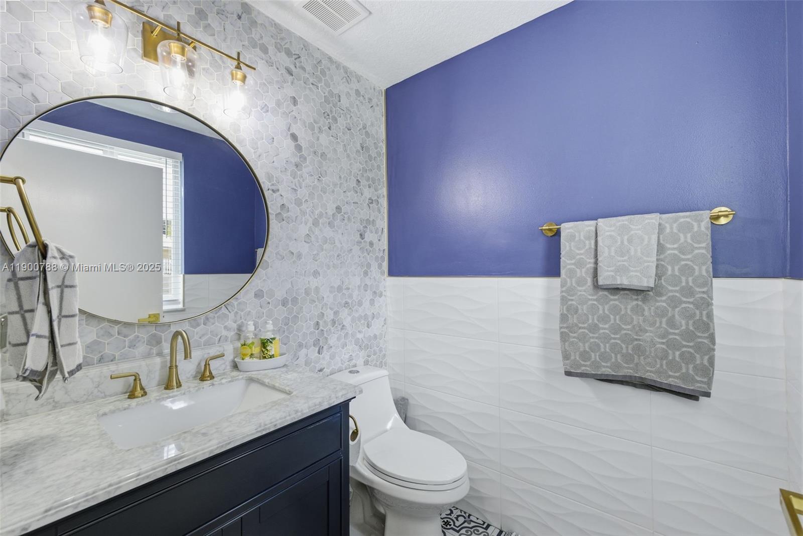 MAHOGANY ISLE HOMES CONDO - Residential