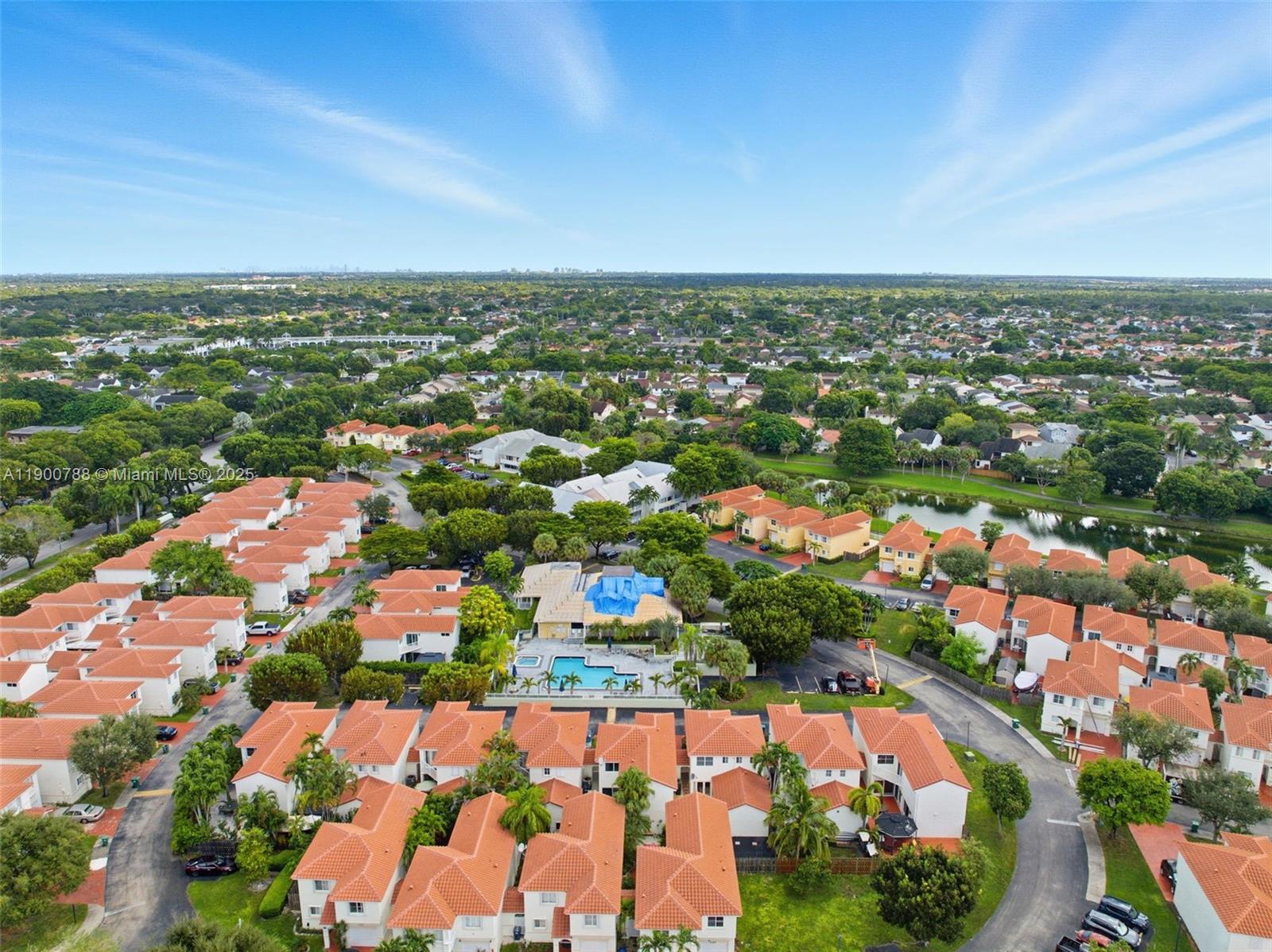 MAHOGANY ISLE HOMES CONDO - Residential