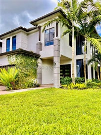 16002 SW 136th Way Miami FL 33196