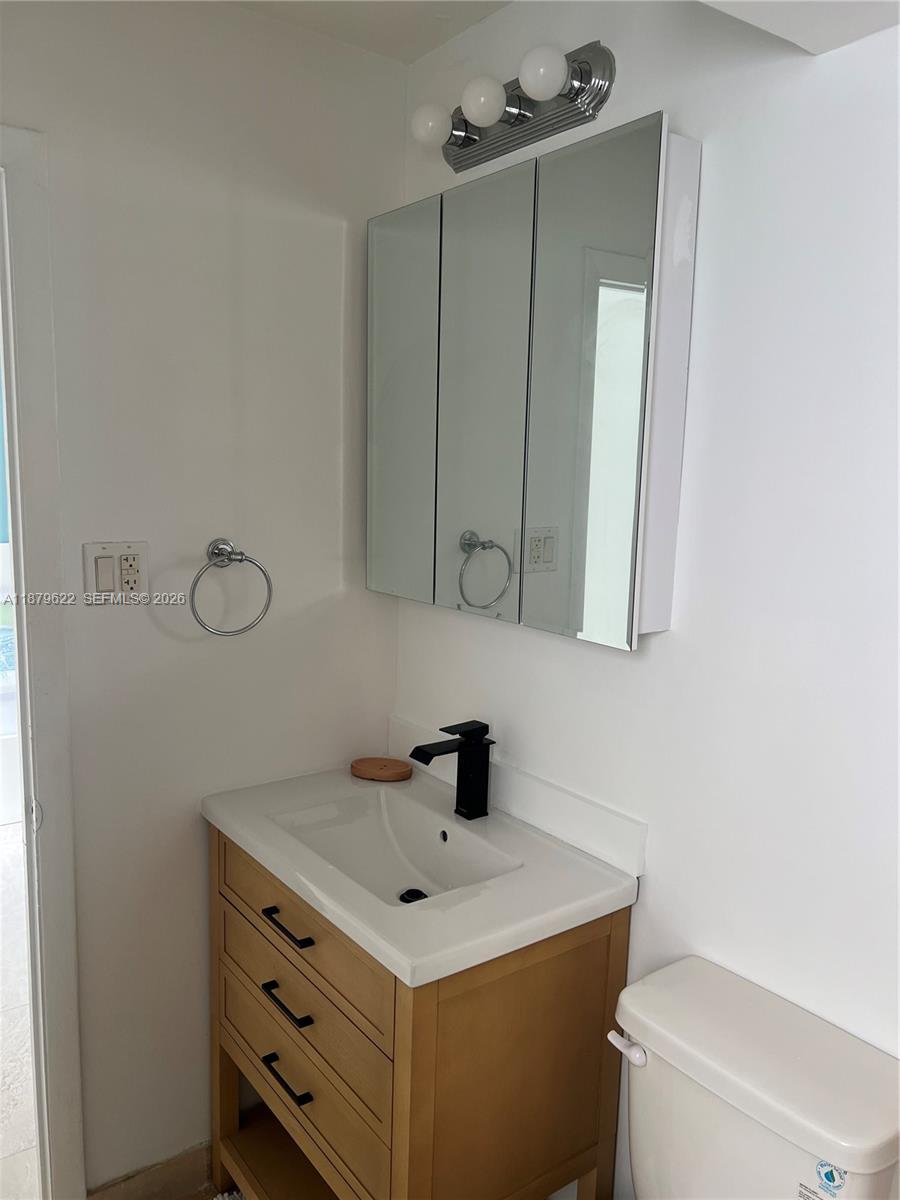 VIRGINIA OAKS CONDO - Residential