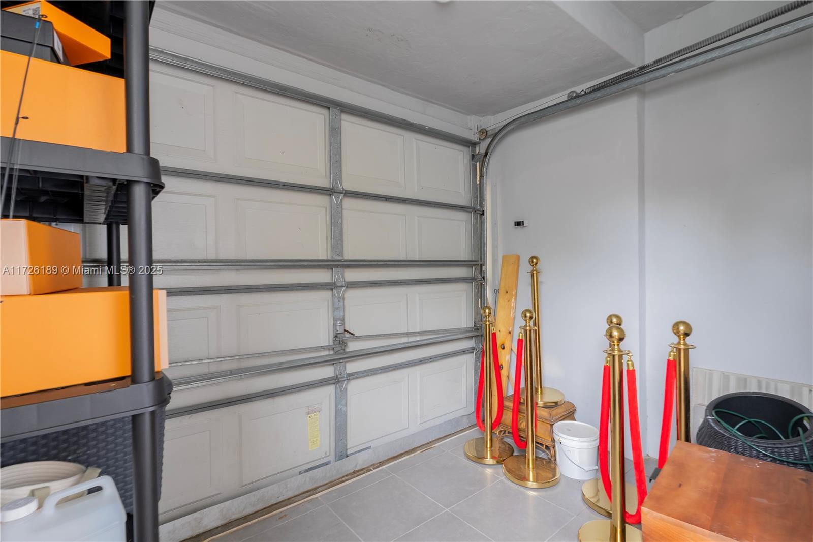 LOOK HOMESITES NO 4 - Residential Lease