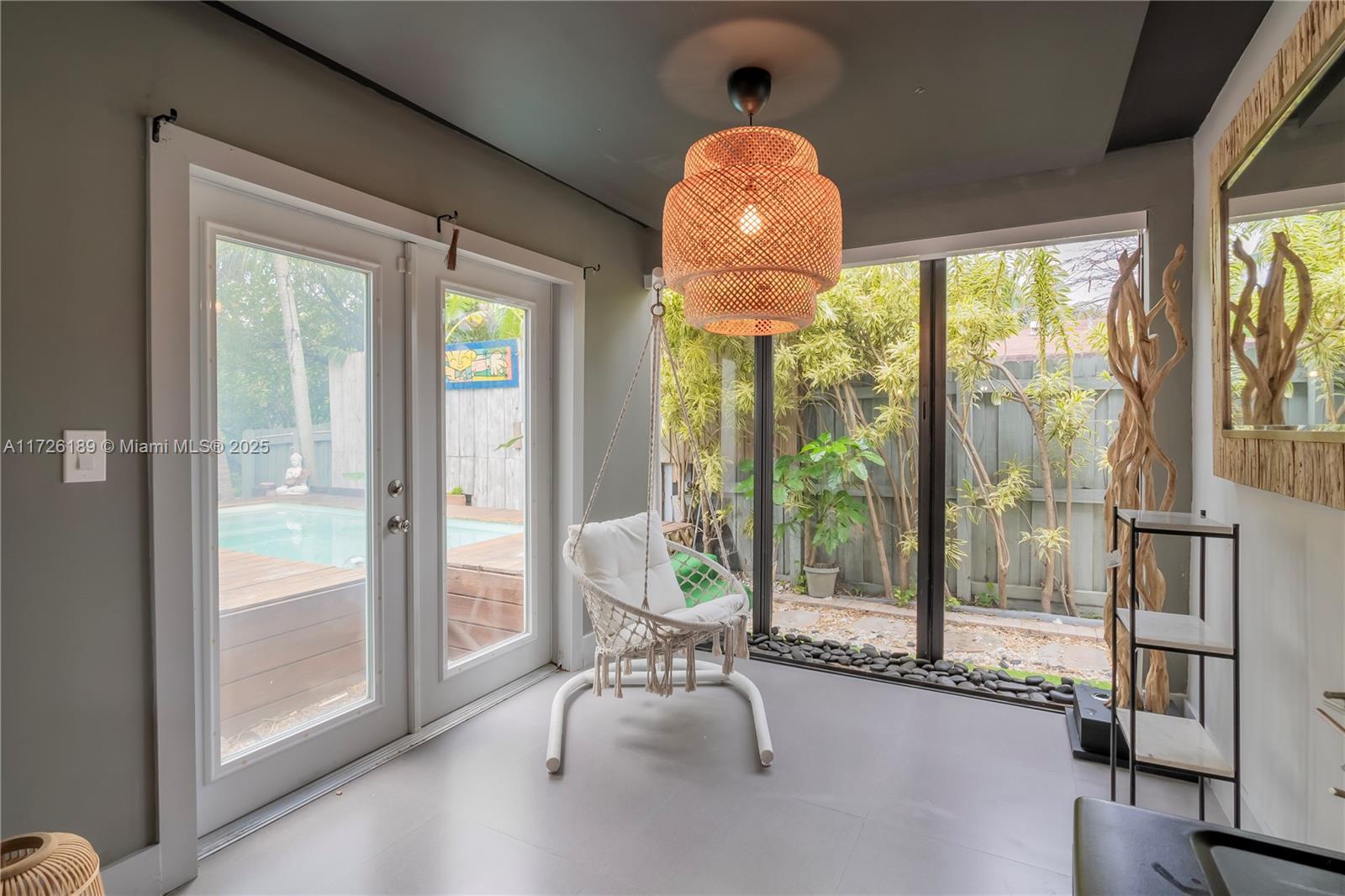 LOOK HOMESITES NO 4 - Residential Lease