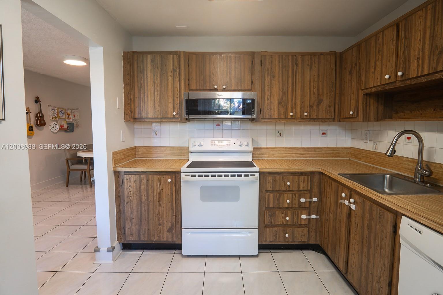 NOVA VILLAS CONDOMINIUM 1 - Residential