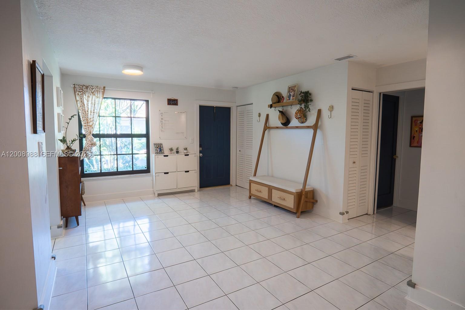 NOVA VILLAS CONDOMINIUM 1 - Residential