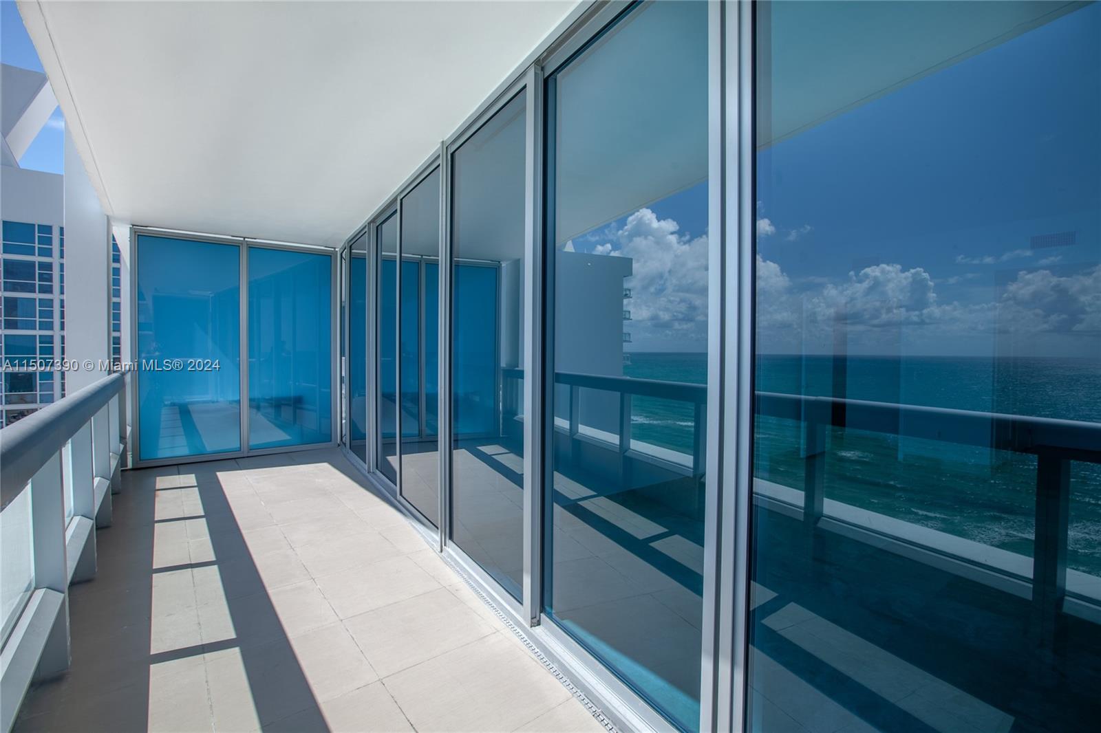 NORTH CARILLON BEACH COND - Residential