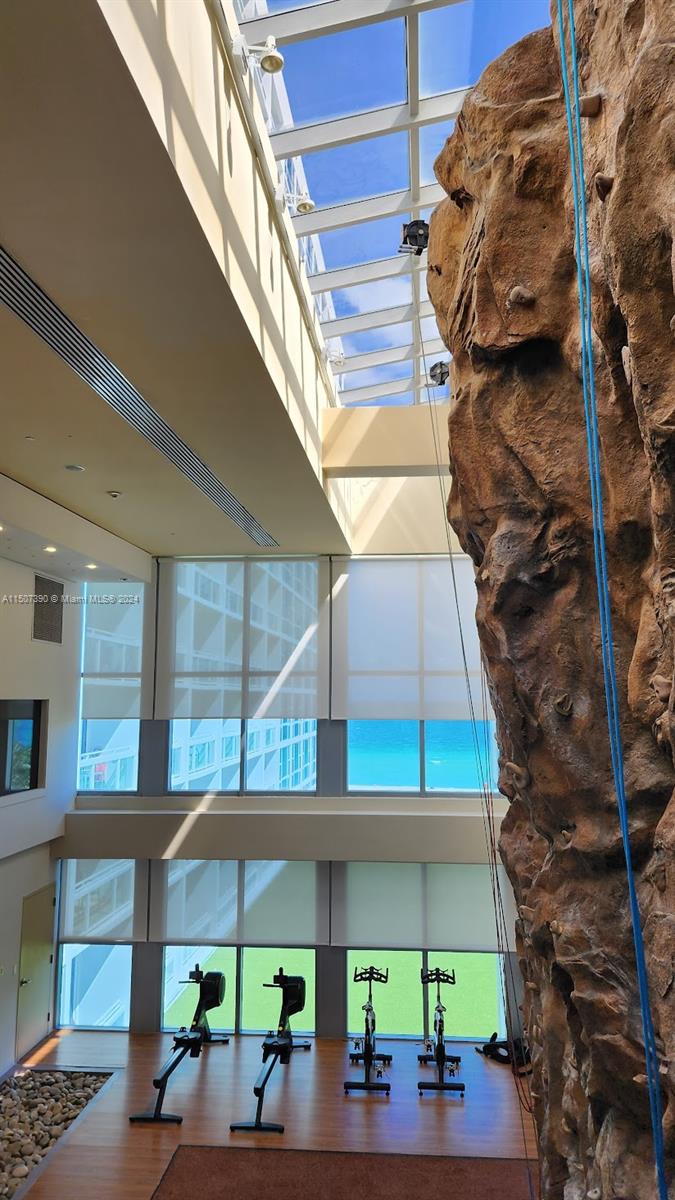 NORTH CARILLON BEACH COND - Residential