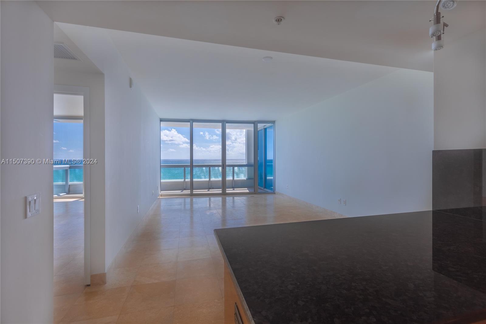 NORTH CARILLON BEACH COND - Residential