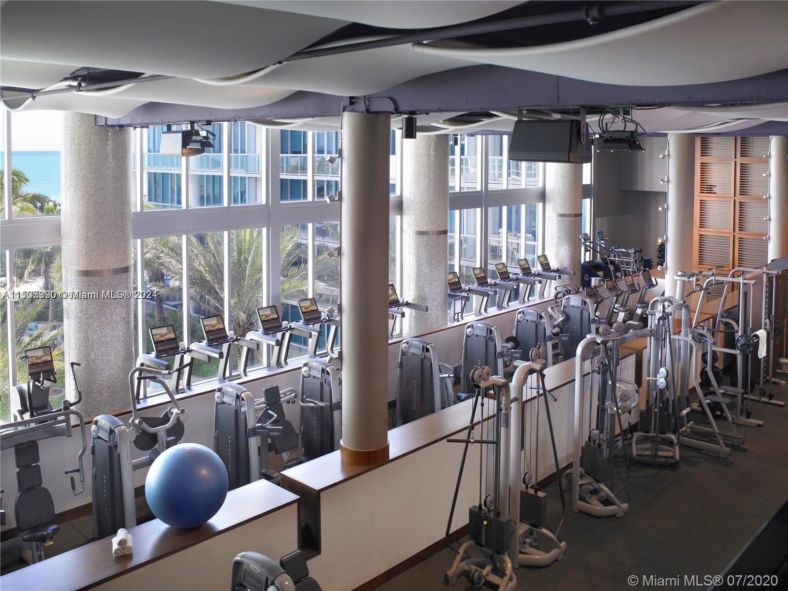 NORTH CARILLON BEACH COND - Residential