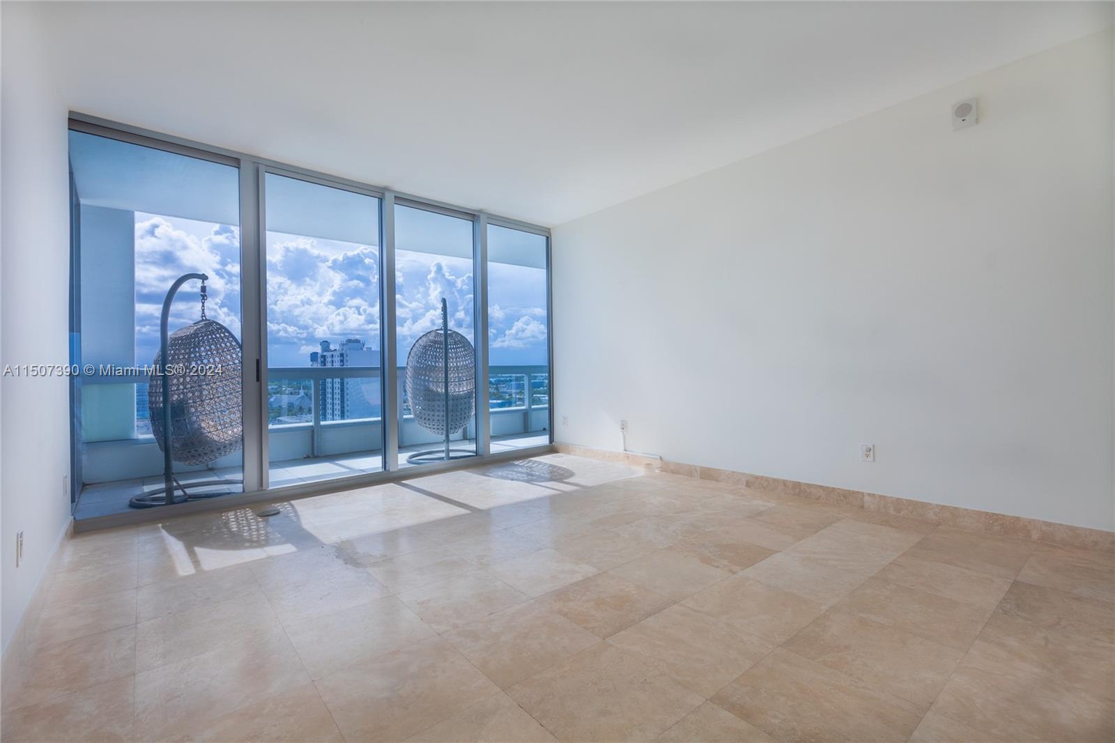 NORTH CARILLON BEACH COND - Residential