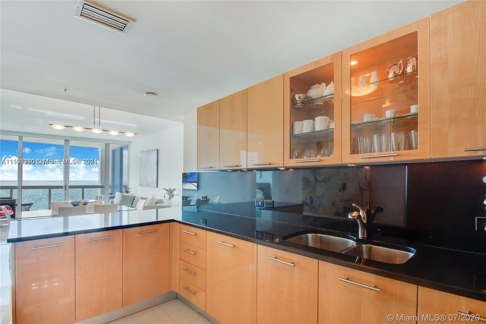 NORTH CARILLON BEACH COND - Residential