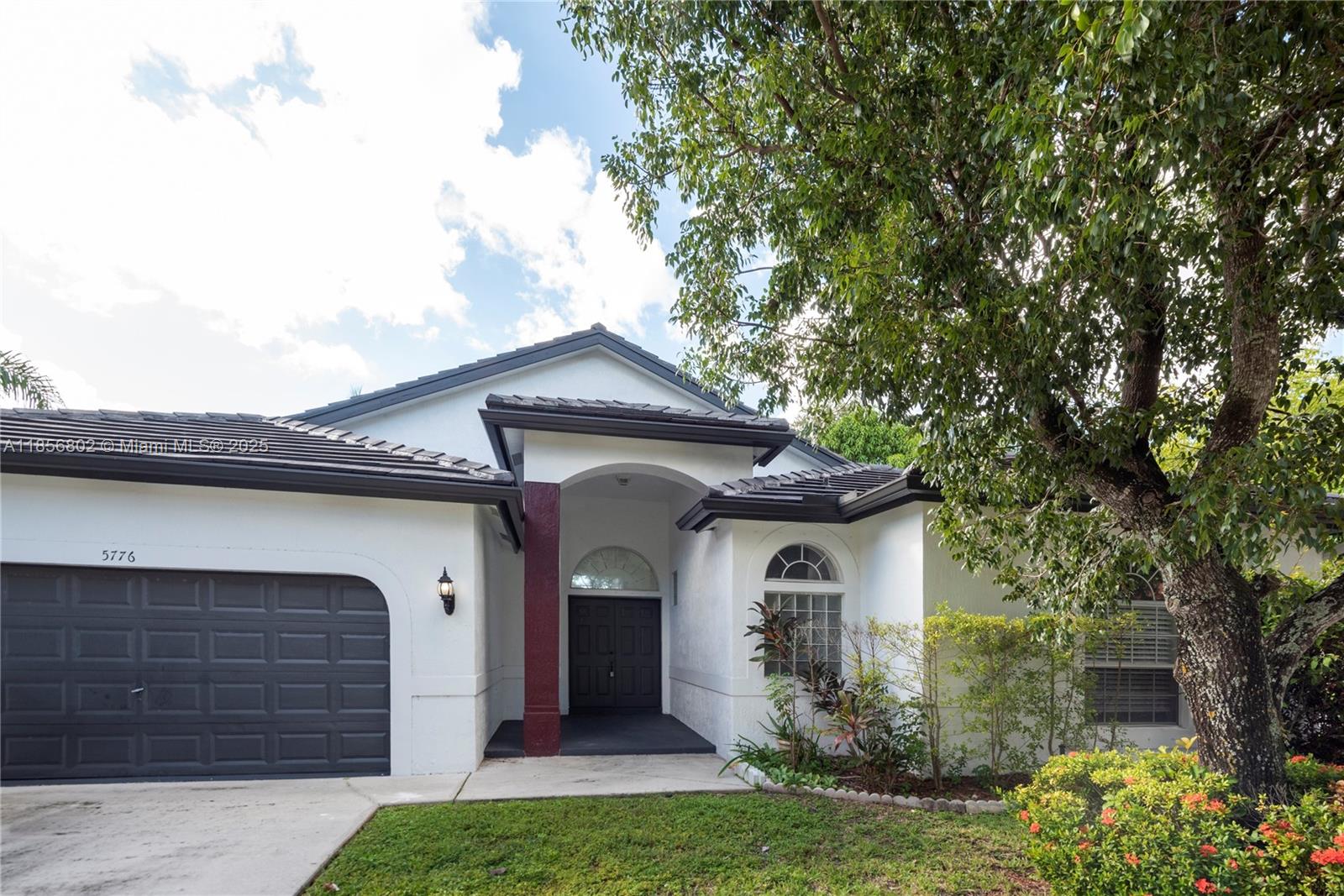 Gorgeous fully renovated 4 bedroom 2.5 bathroom home in desirable Coral Springs. Featuring large corner lot, 2 car garage, volume ceilings this property combines modern luxury with comfortable living. Fantastic location with easy access to Interstate, shopping & dining, state parks and A-rated schools. Low monthly HOA.