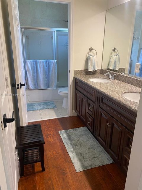 Tiny photo for 16205 Emerald Cove Rd #16205, Weston, FL 33331 (MLS # A11976880)