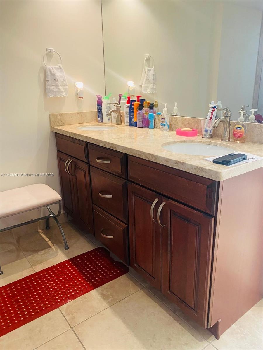 KEY BISC AMBASSADOR CONDO - Residential Lease