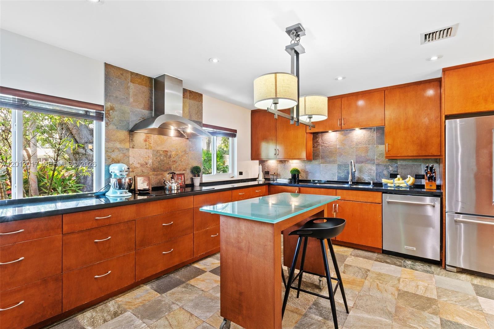 KILLIAN KNOLLS SEC 1 - Residential