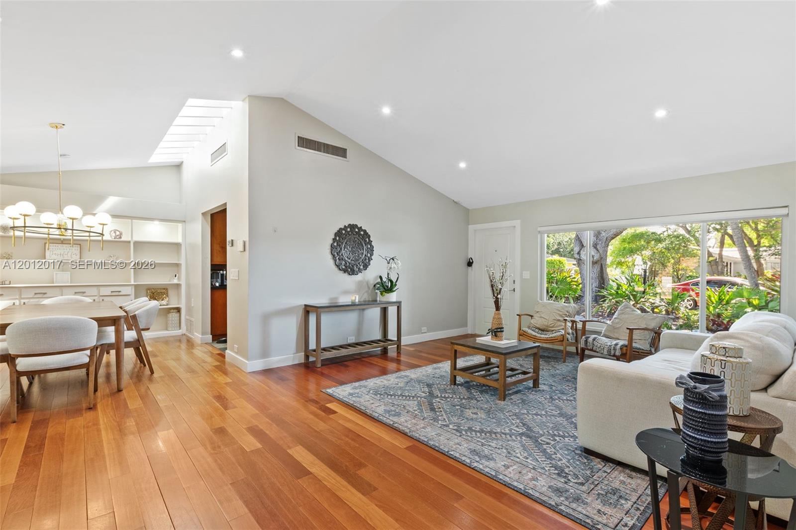 KILLIAN KNOLLS SEC 1 - Residential