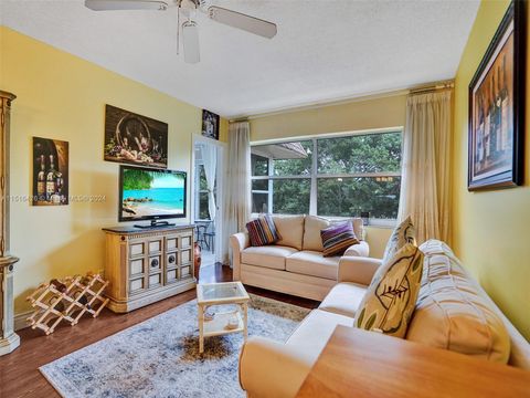 A home in Lauderdale Lakes