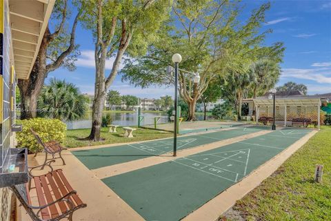 A home in Lauderdale Lakes