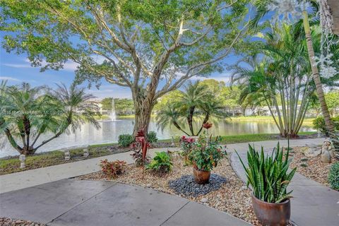 A home in Lauderdale Lakes