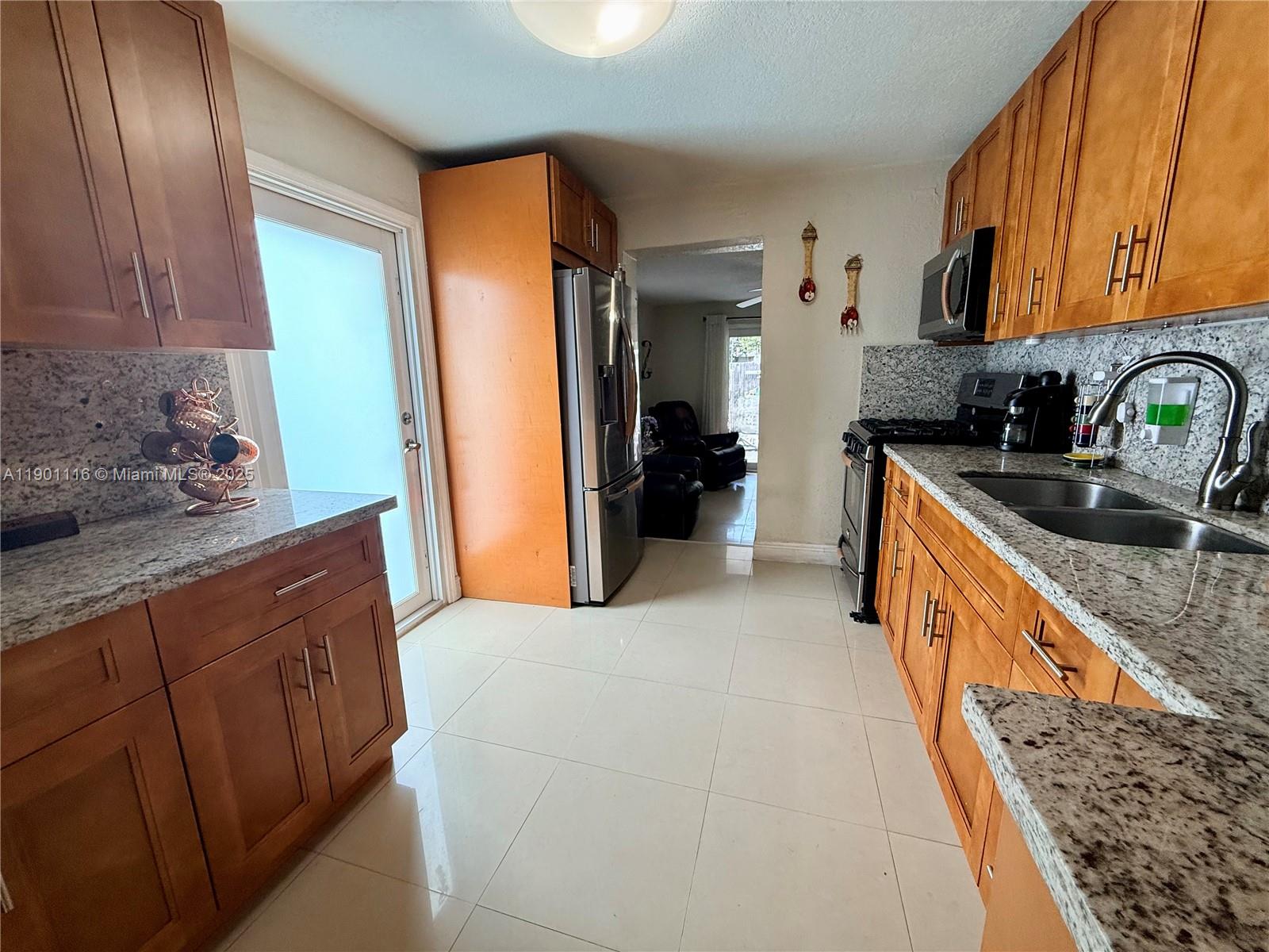 HIALEAH 13TH ADDN AMD PL - Residential