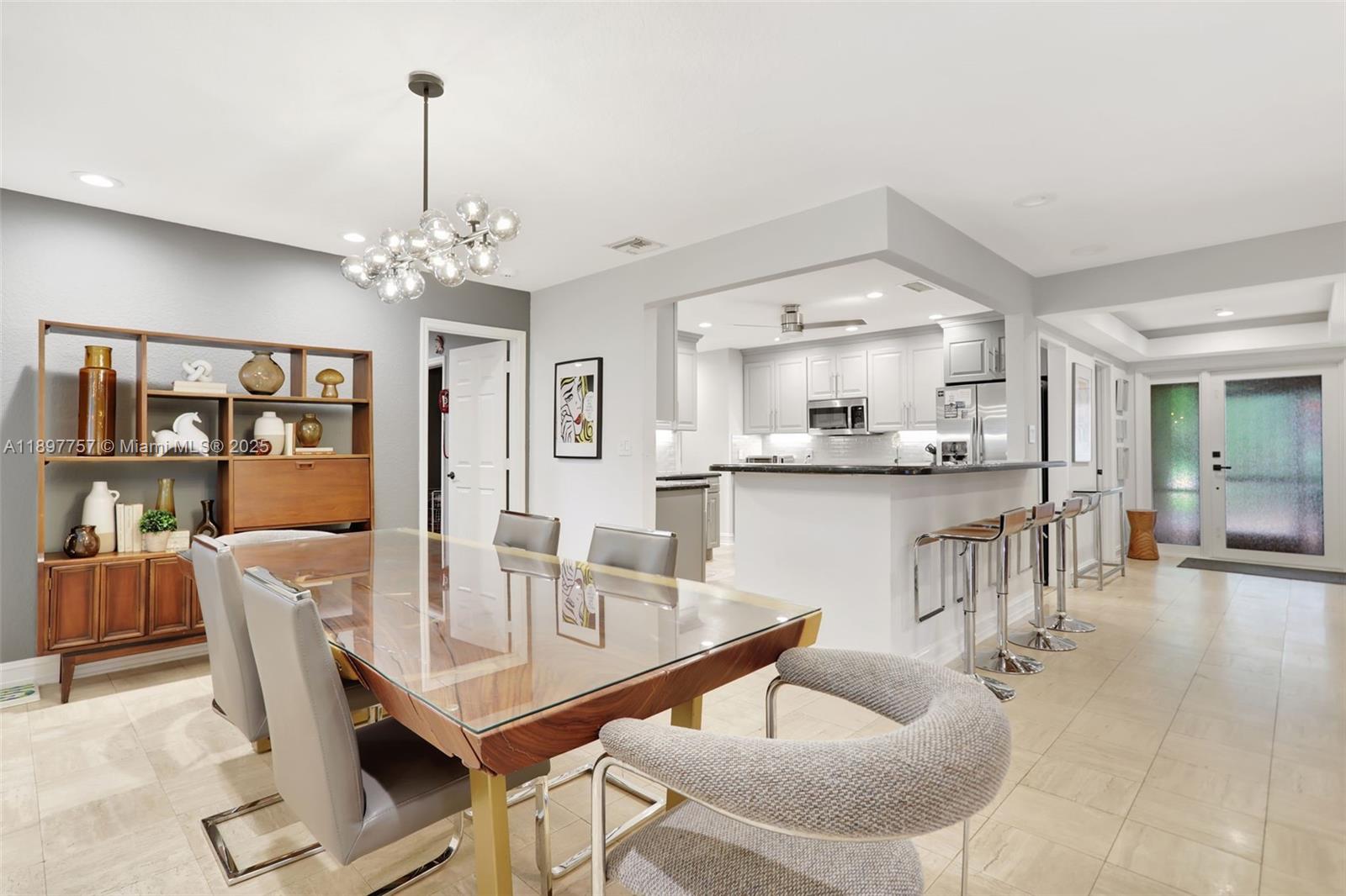 NO 81 PALM-AIRE COUNTRY C - Residential Lease