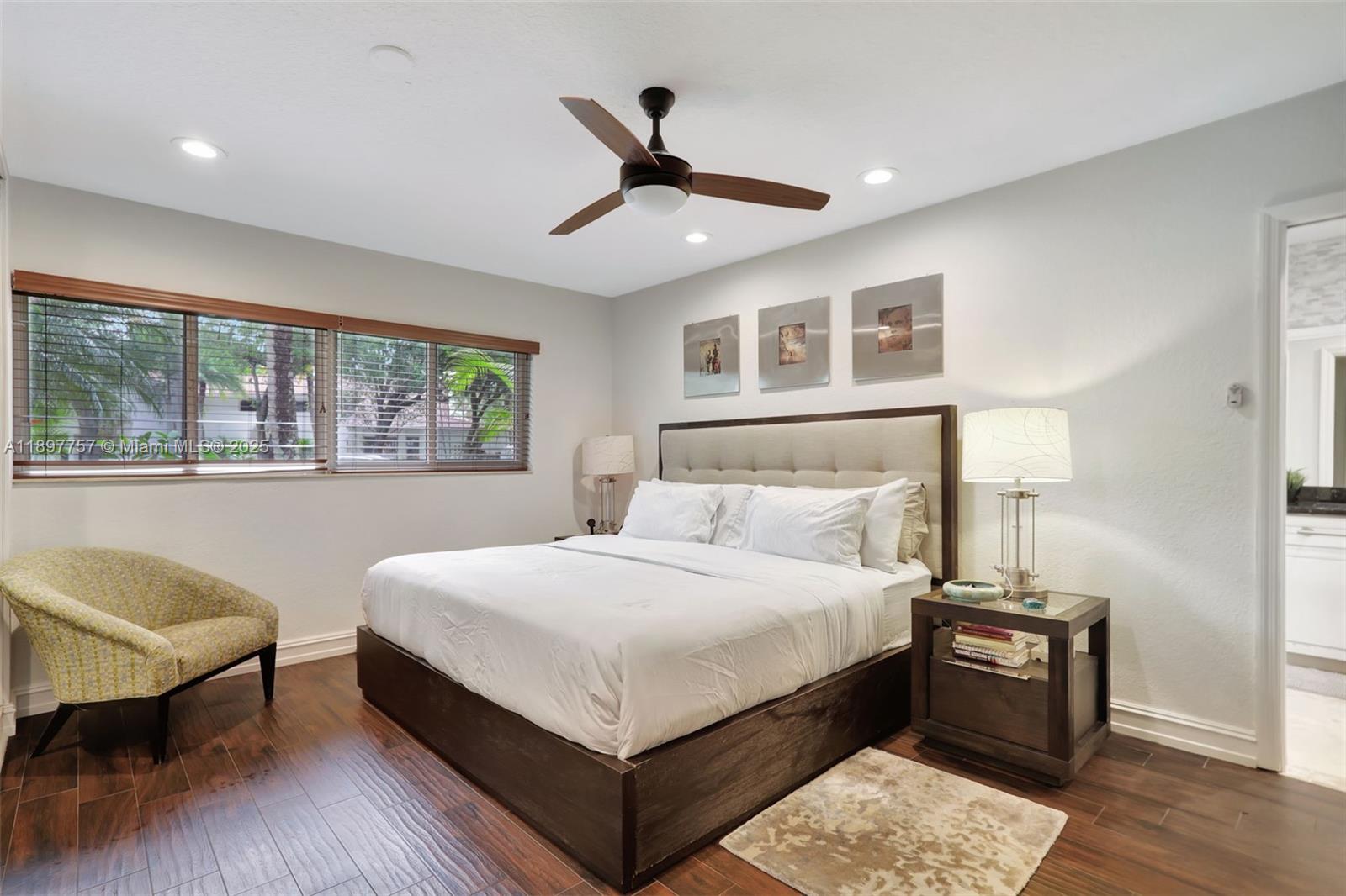 NO 81 PALM-AIRE COUNTRY C - Residential Lease