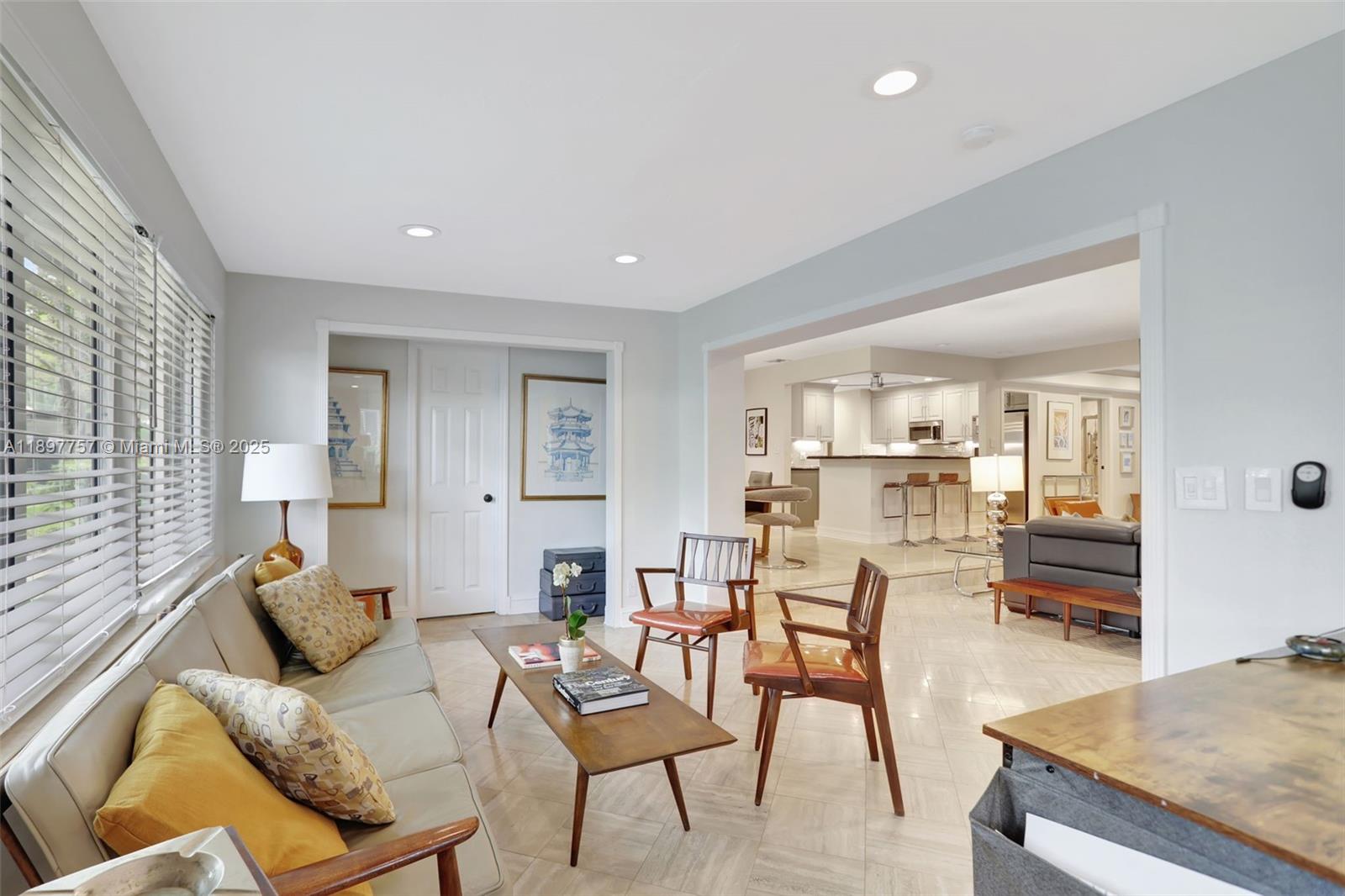 NO 81 PALM-AIRE COUNTRY C - Residential Lease