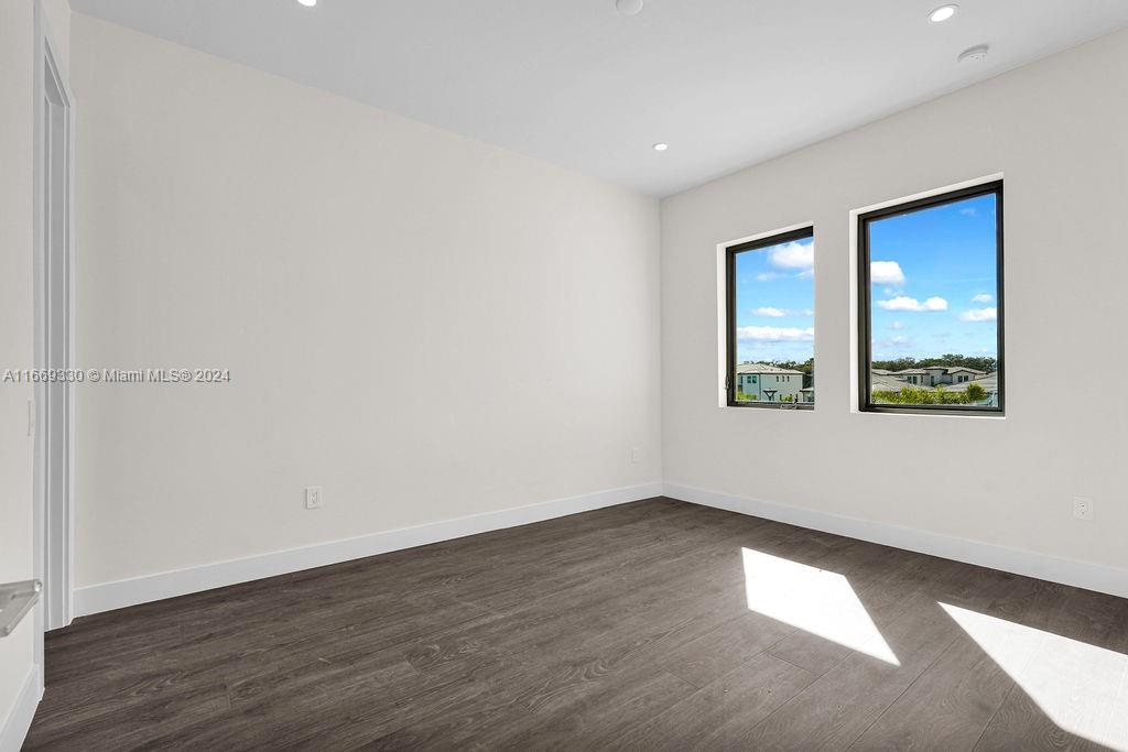 PRESERVE AT EMERALD HILLS - Residential