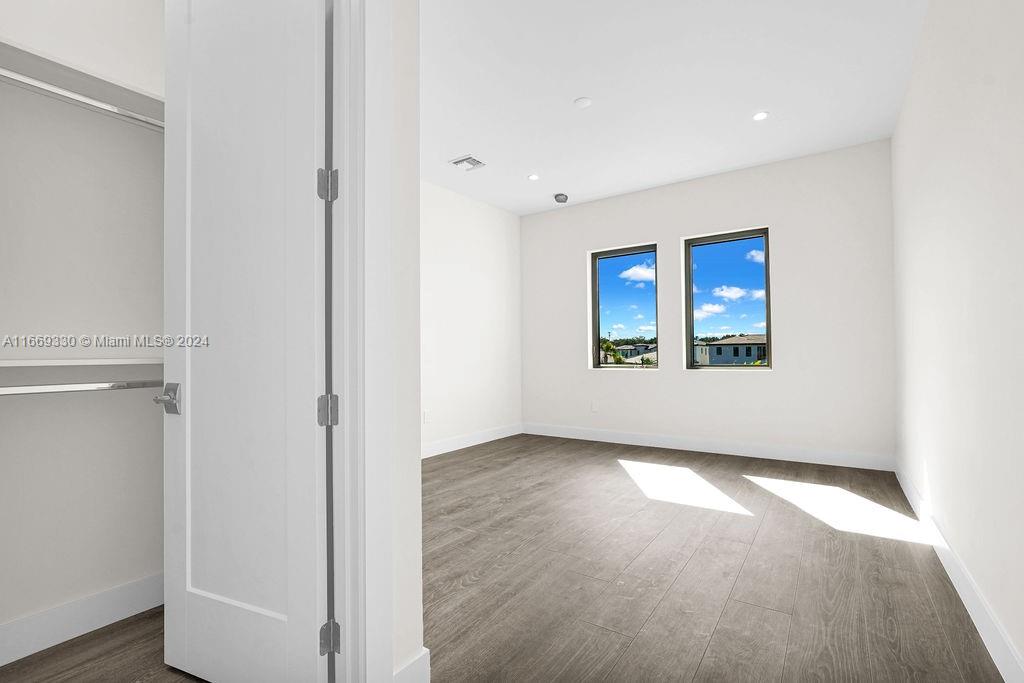 PRESERVE AT EMERALD HILLS - Residential