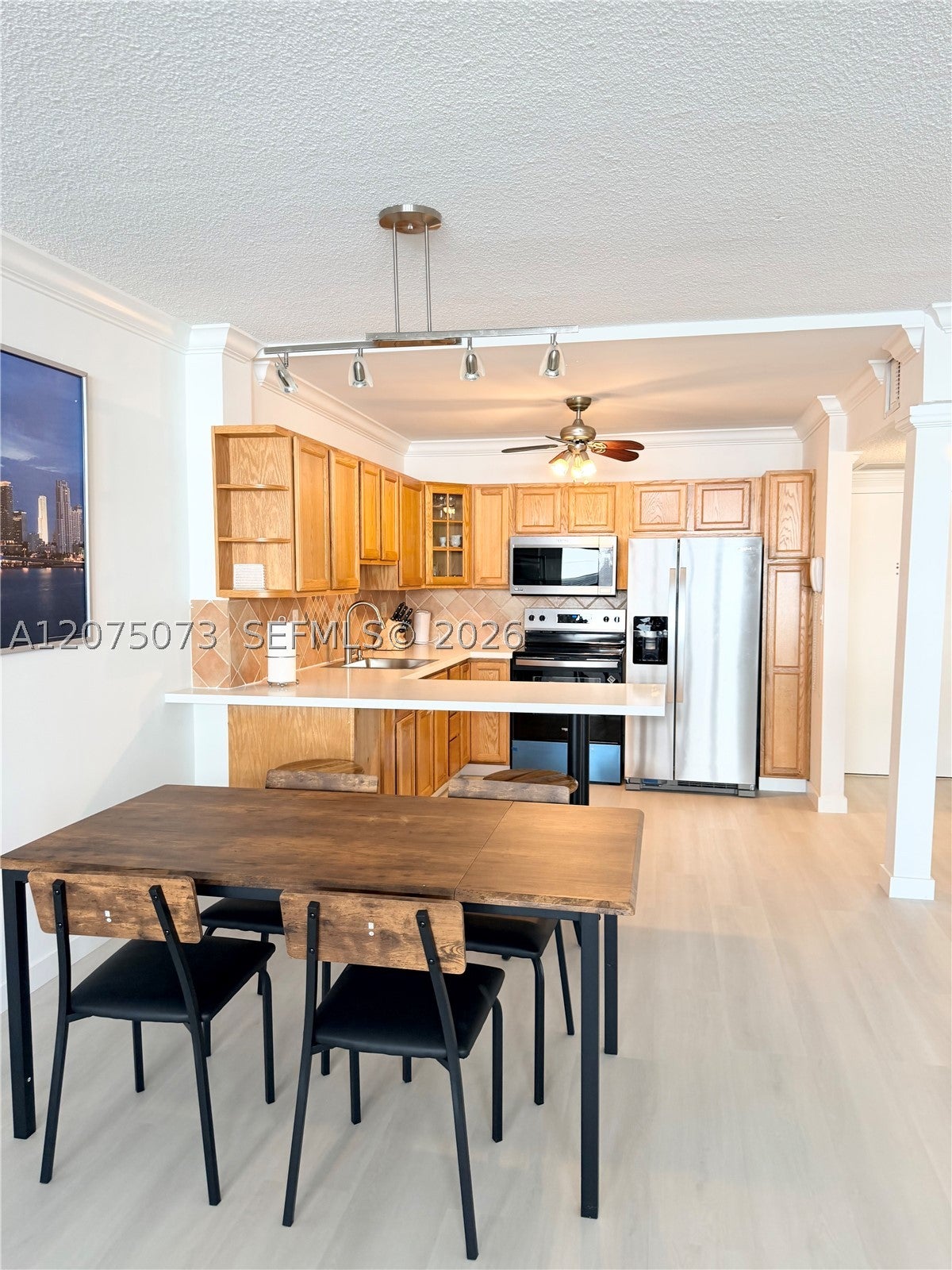 3725 S Ocean Dr 521