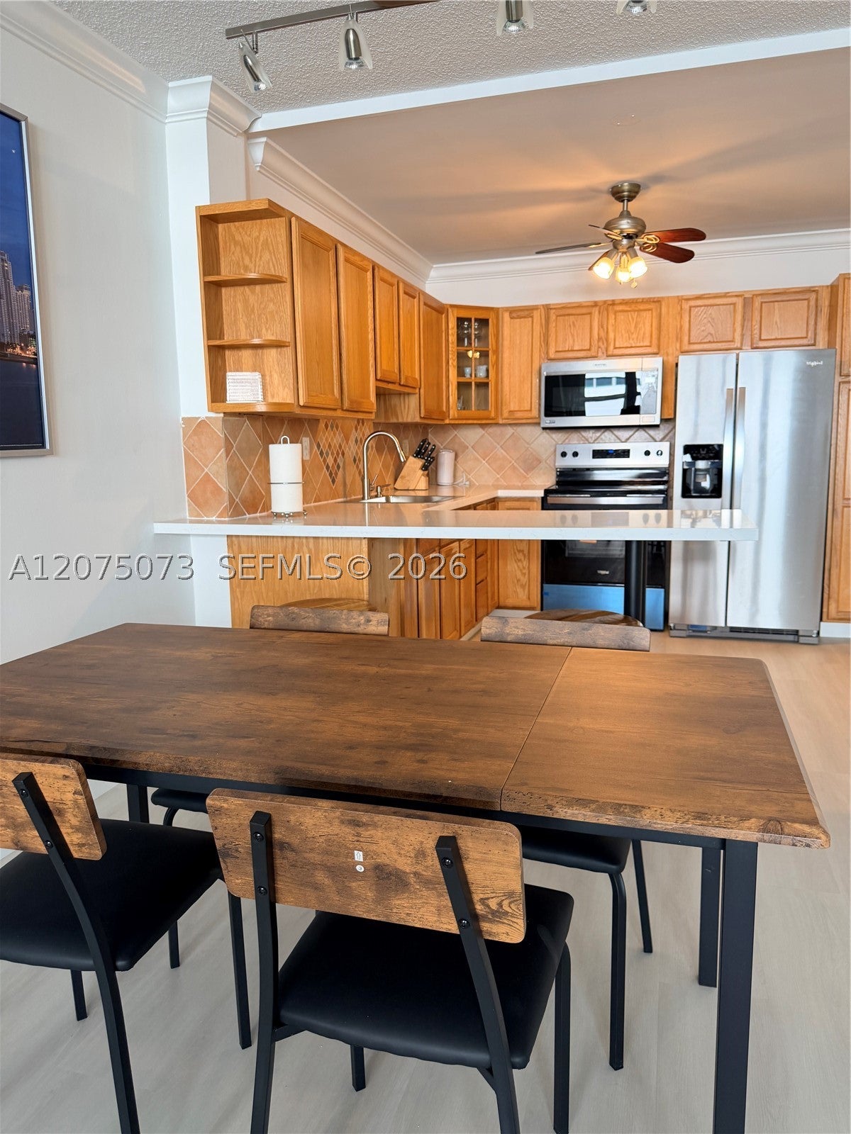 3725 S Ocean Dr 521