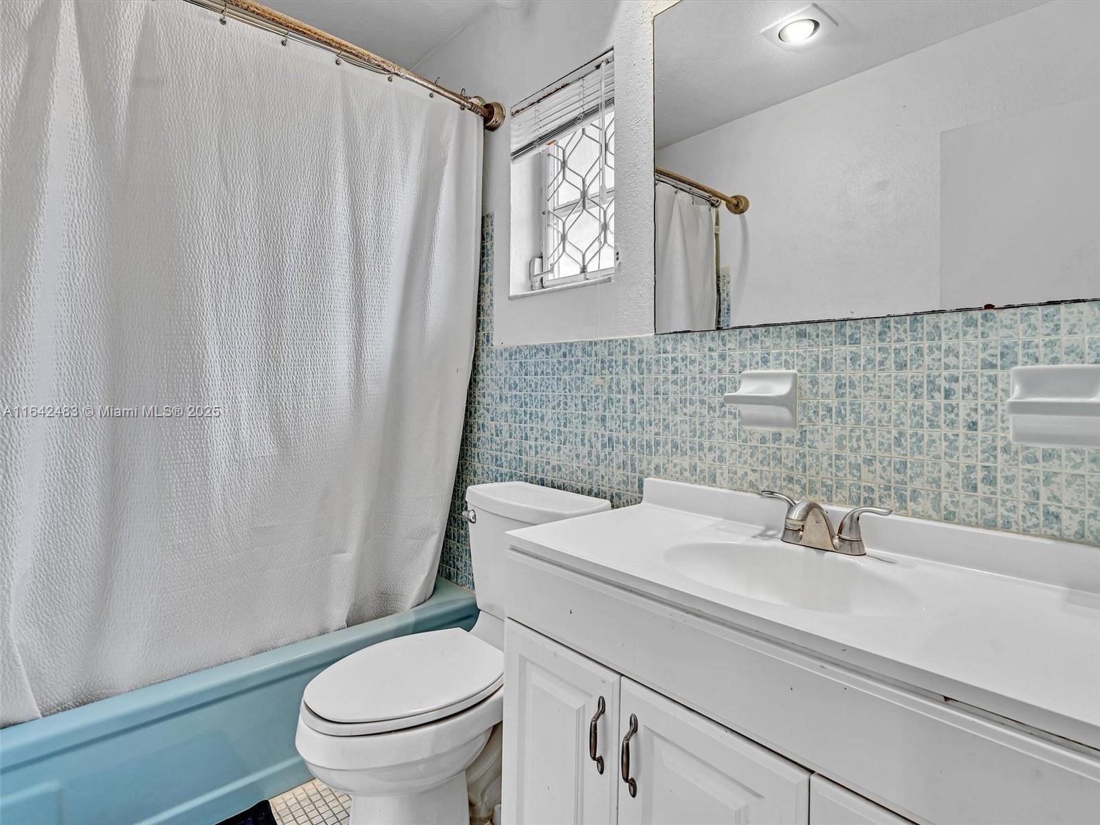 CRYSTAL LAKE 4TH SEC - Residential