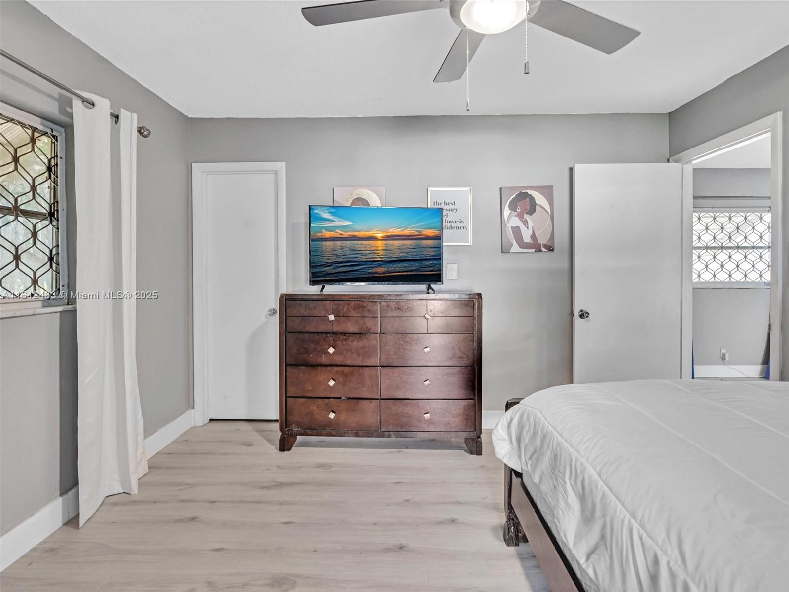 CRYSTAL LAKE 4TH SEC - Residential