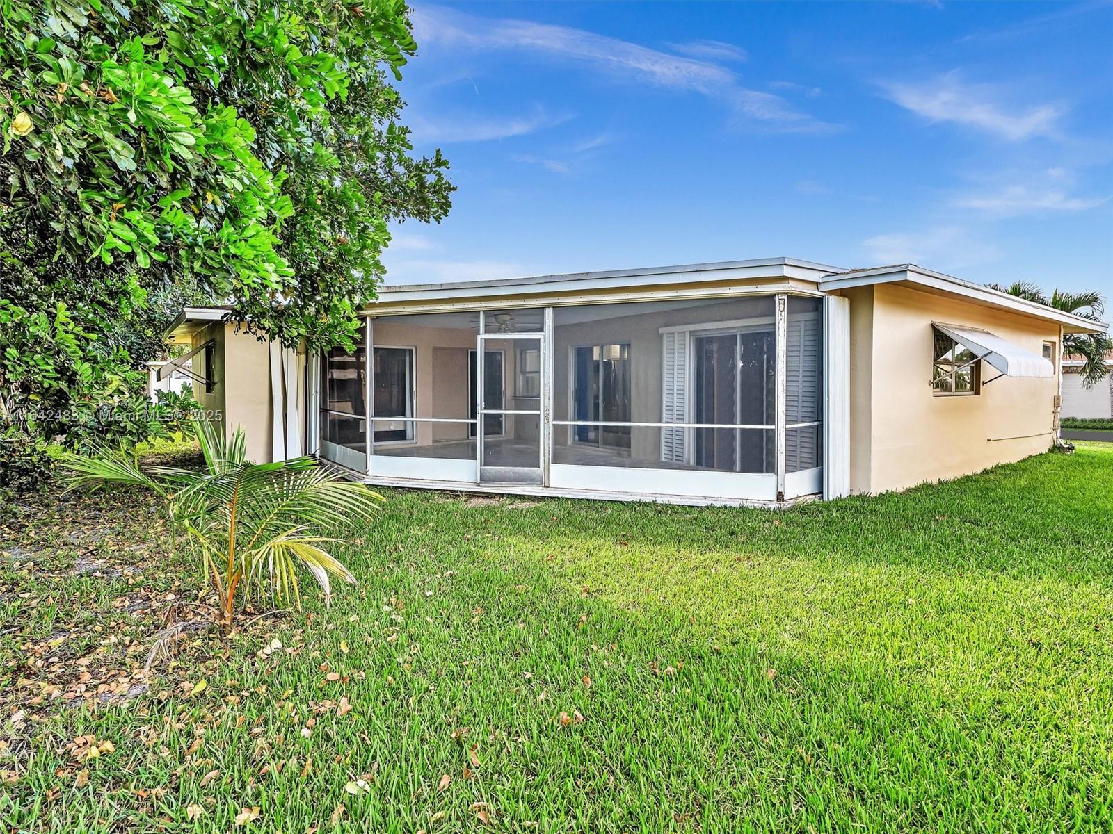 CRYSTAL LAKE 4TH SEC - Residential