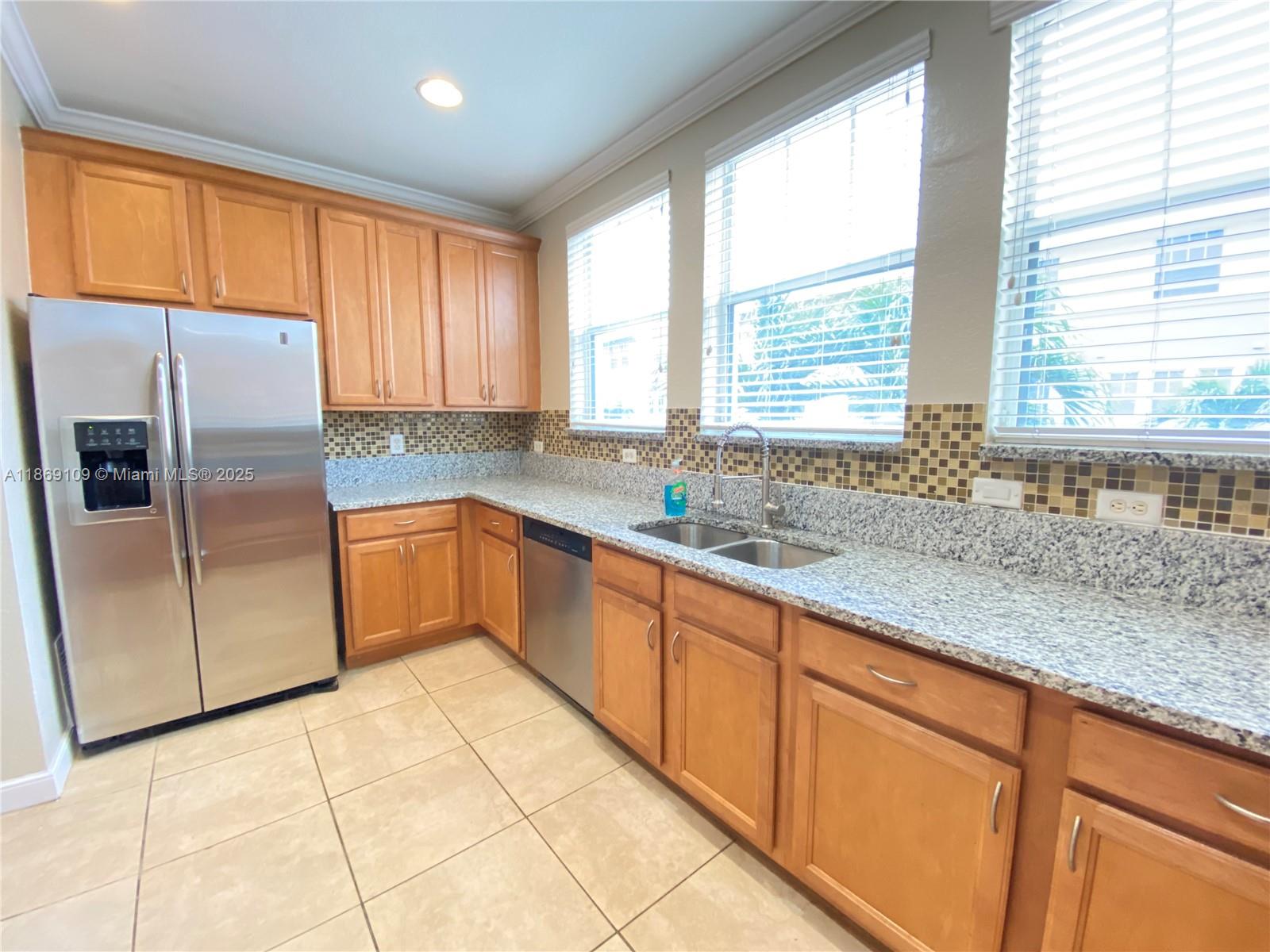 CITYSIDE CONDO - Residential Lease