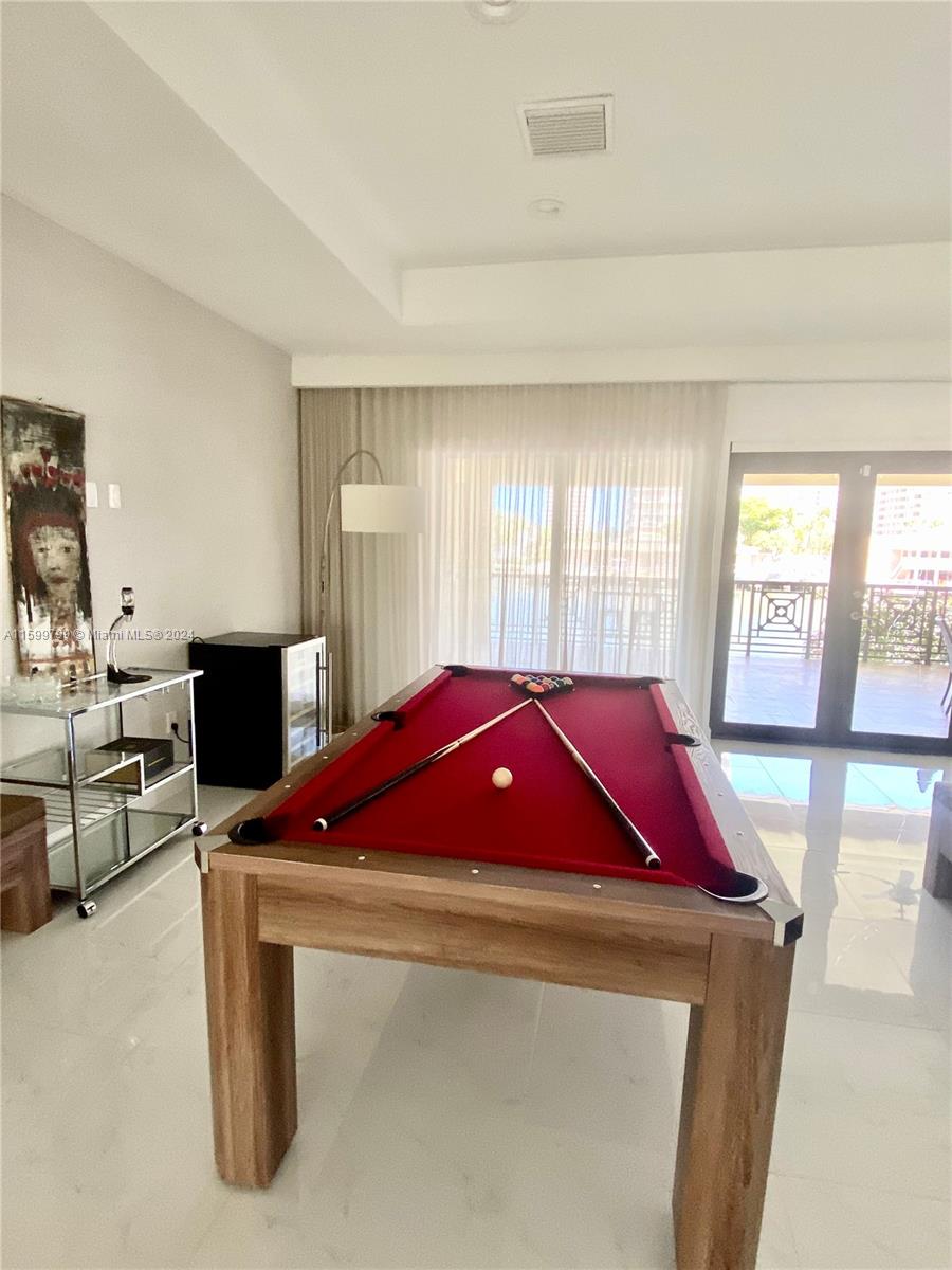 GOLDEN ISLES SEC A REV PL - Residential Lease