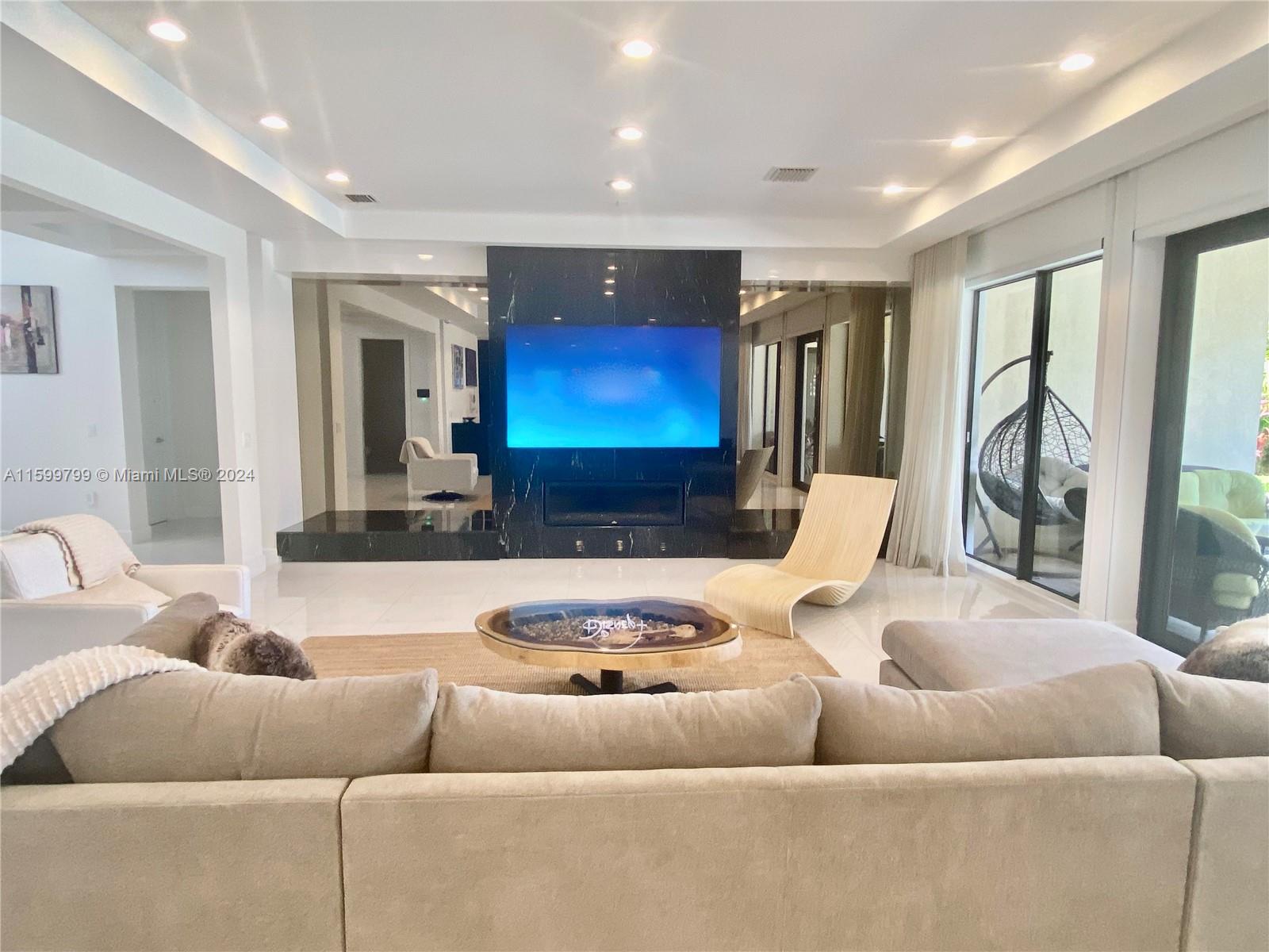 GOLDEN ISLES SEC A REV PL - Residential Lease