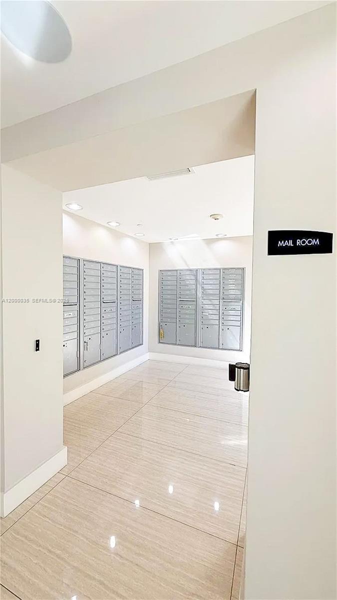 23 BISCAYNE BAY CONDO - Residential