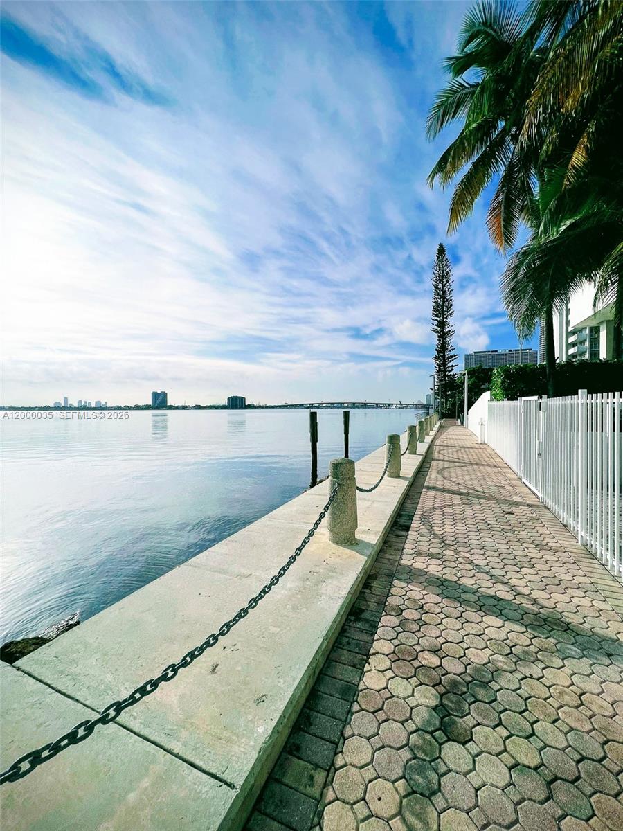 23 BISCAYNE BAY CONDO - Residential