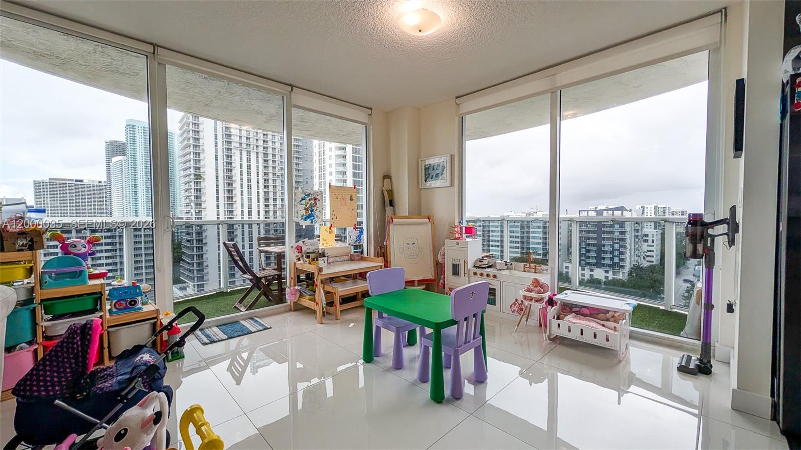 23 BISCAYNE BAY CONDO - Residential