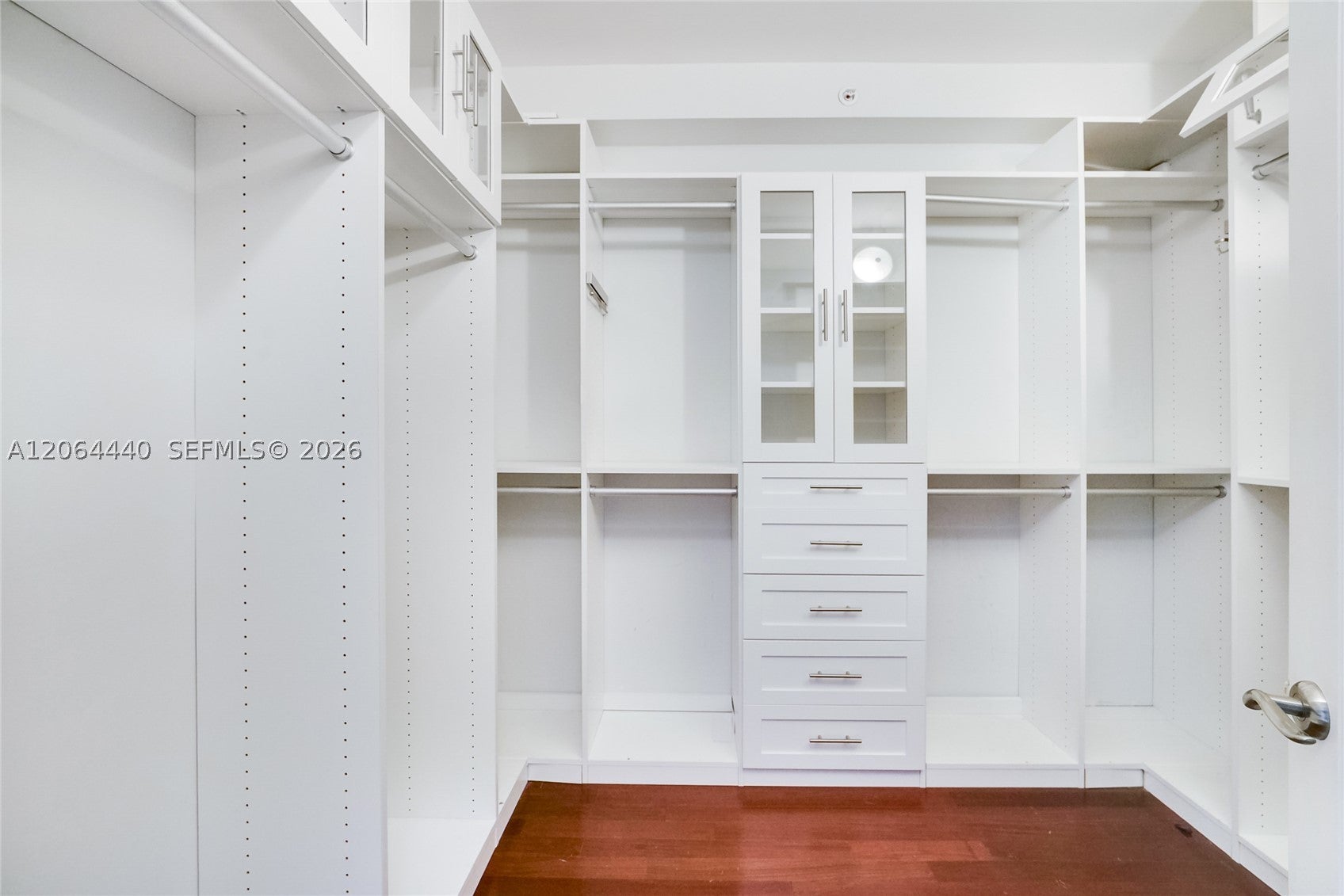 151 Michigan Ave 525