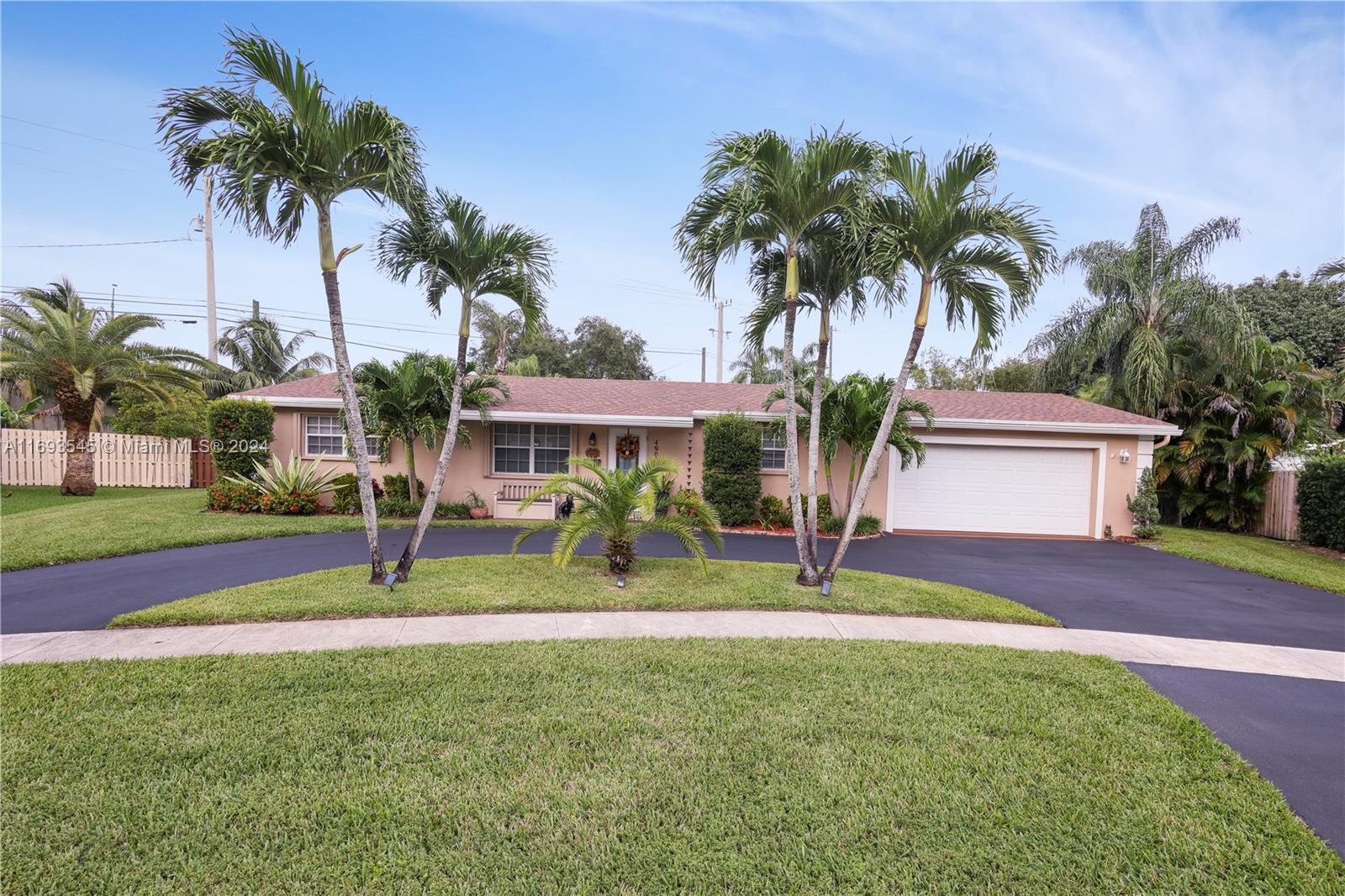 4900 SW 88th Ter