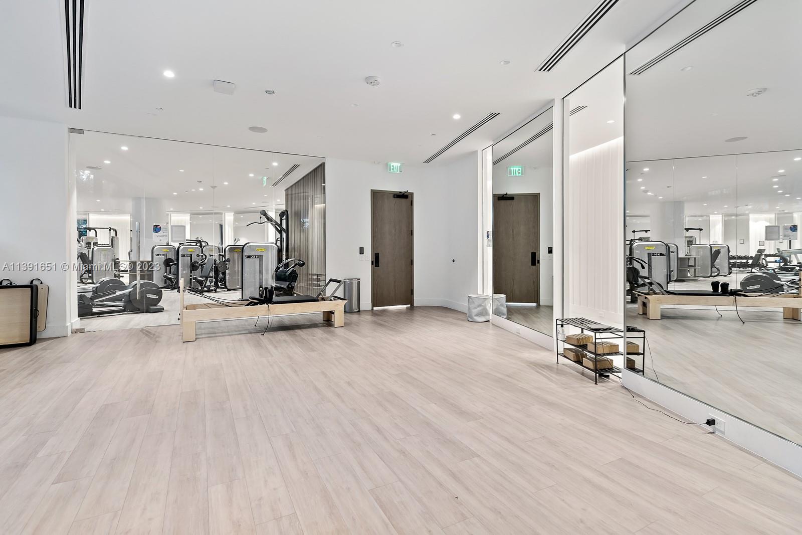 ONE PARK GROVE - Residential