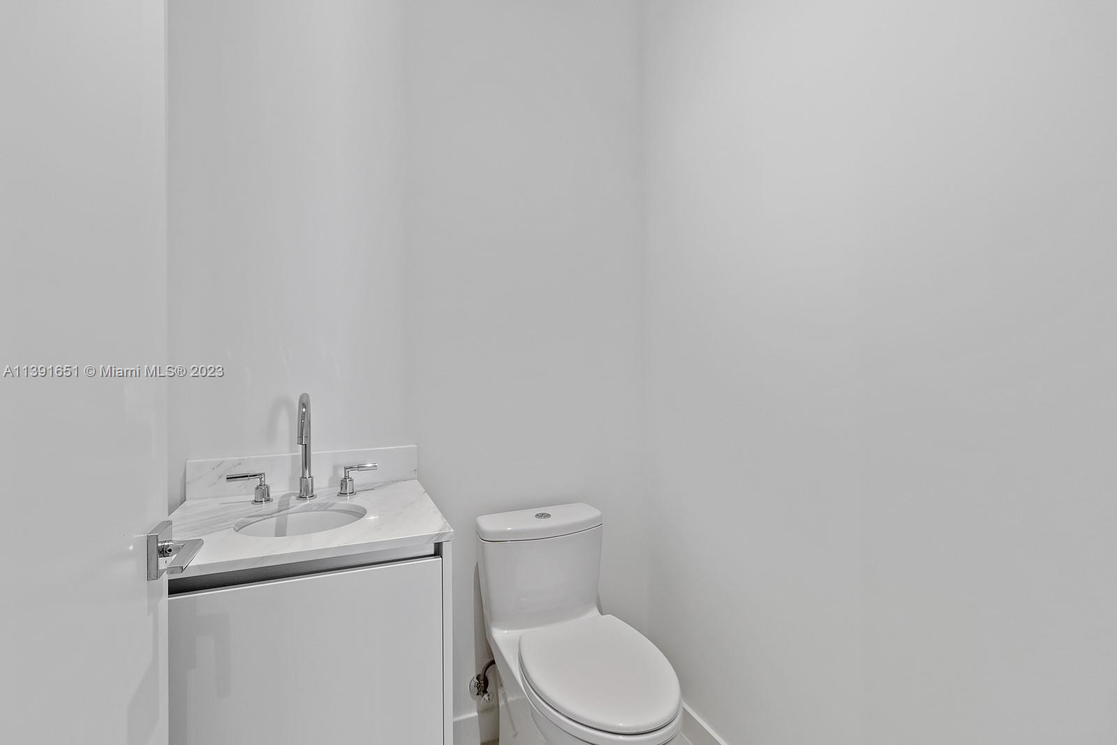 ONE PARK GROVE - Residential