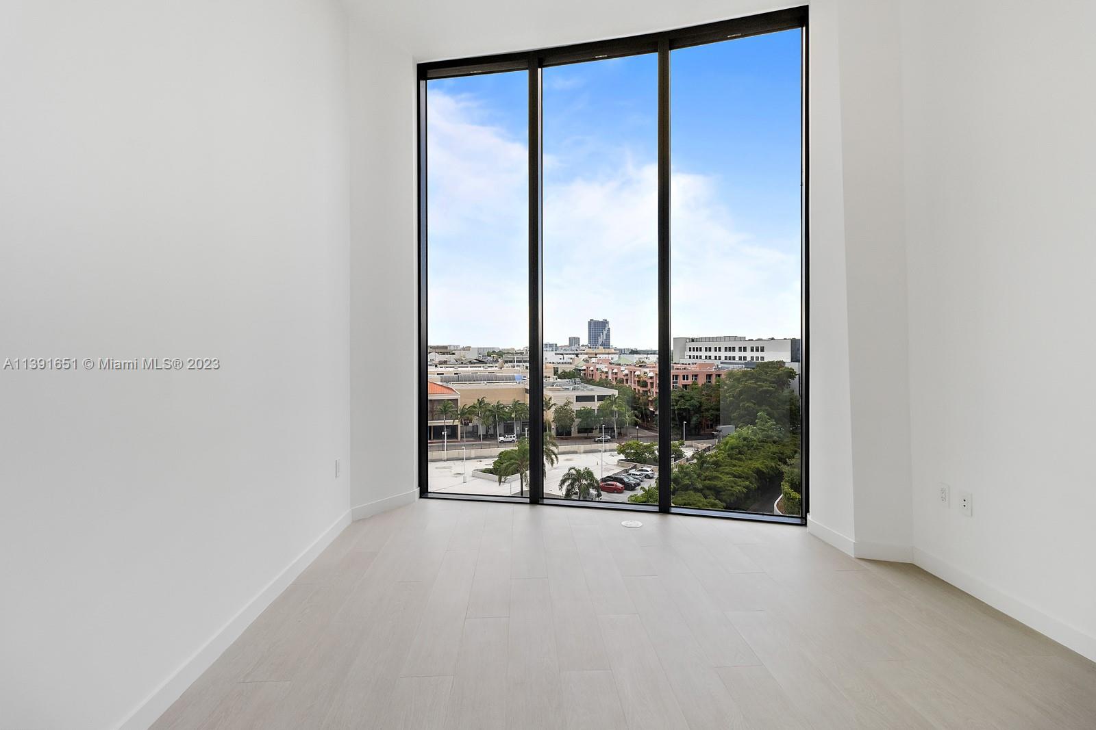 ONE PARK GROVE - Residential