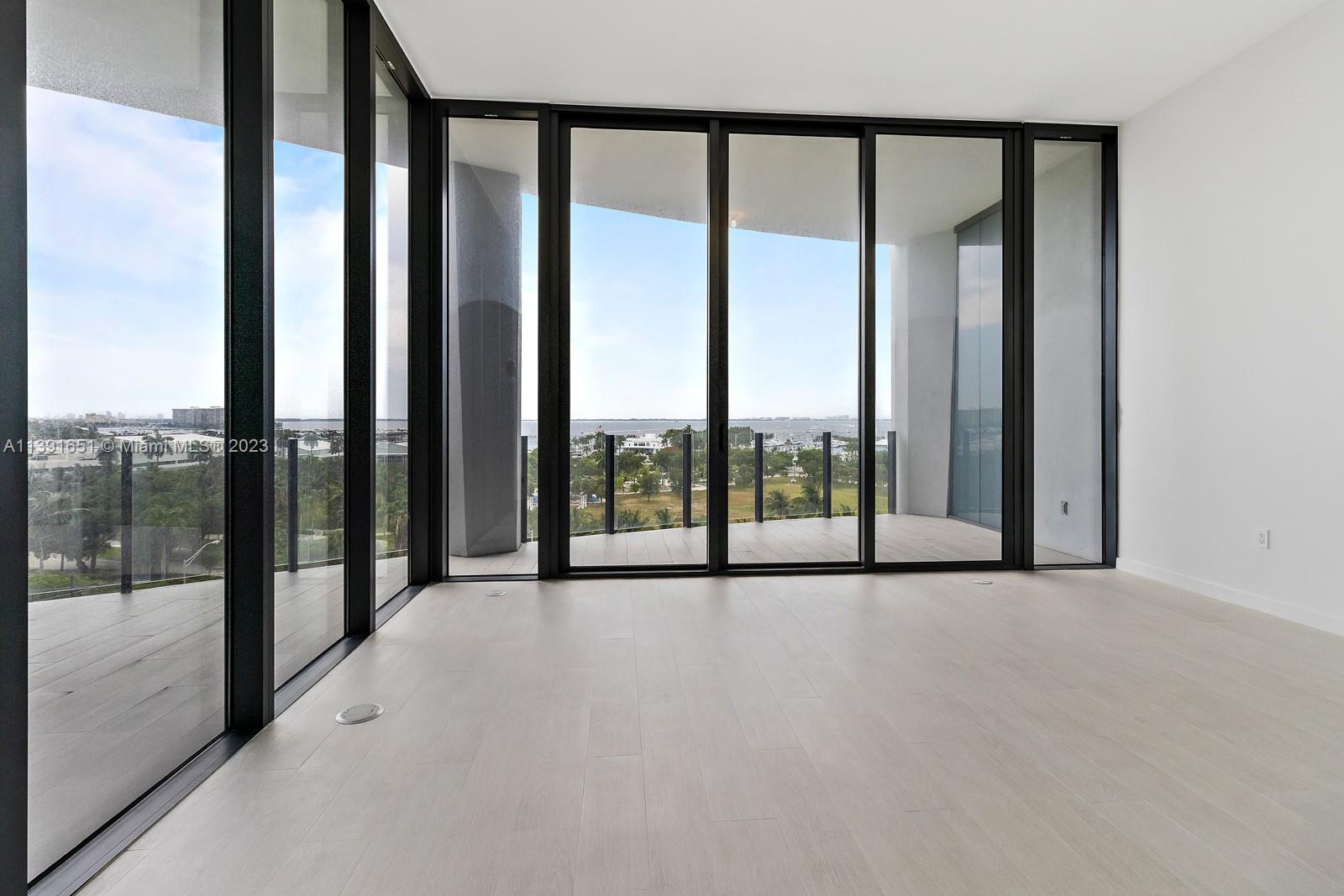 ONE PARK GROVE - Residential